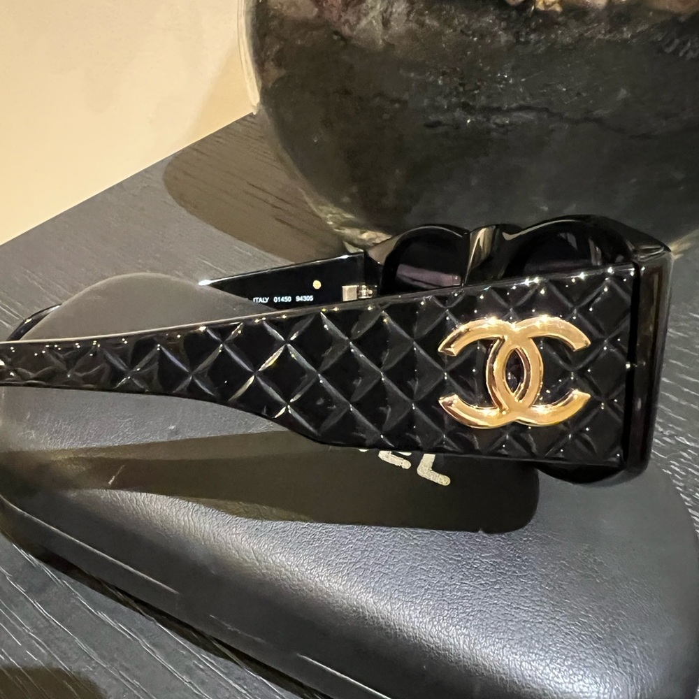 🔥🔥Chanel Sunglasses! - Picture 5 of 5